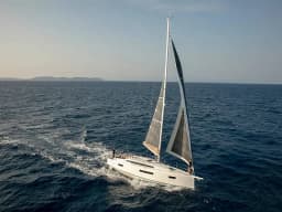 Sun Odyssey 410 in Lefkada / D-Marin Marina Lefkas thumbnail 18