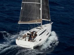 Sun Odyssey 410 in Lefkada / D-Marin Marina Lefkas thumbnail 20