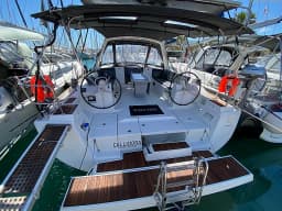 Oceanis 45 in Rhodes New Marina thumbnail 17