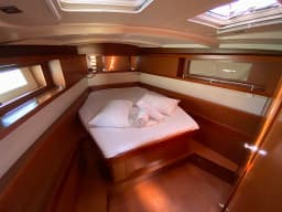 Oceanis 45 in Rhodes New Marina thumbnail 32