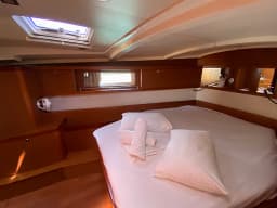 Oceanis 45 in Rhodes New Marina thumbnail 34