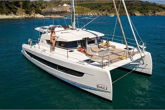 Bali 4.2 in Ibiza / Sant Antoni de Portmany Port - image 1