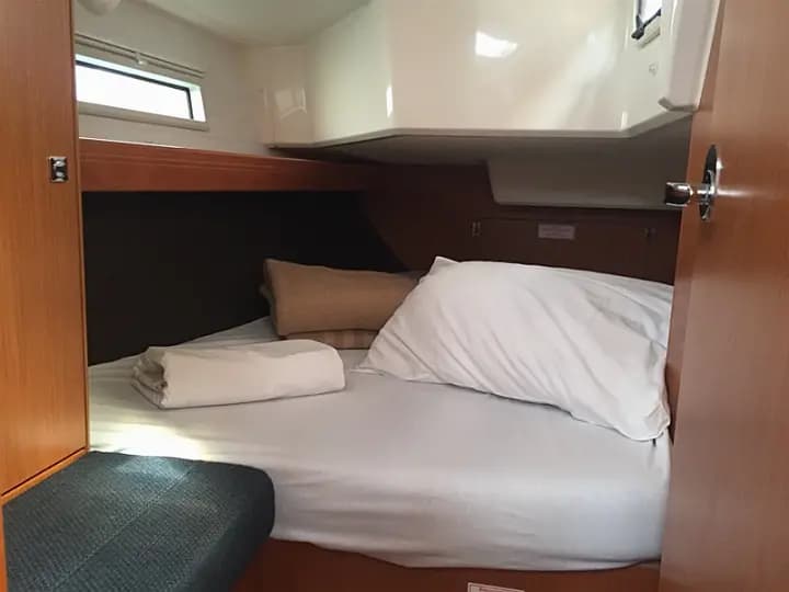 Bavaria Cruiser 37 in Sardinia / Portisco / Cala dei Sardi - Photo 5
