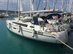 Bavaria Cruiser 37 in Sardinia / Portisco / Cala dei Sardi thumbnail 7