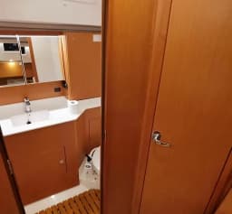 Bavaria C45 in Athens / Alimos Marina thumbnail 22