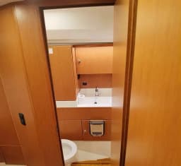 Bavaria C45 in Athens / Alimos Marina thumbnail 28