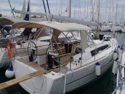 Dufour 360 Grand Large in Ibiza / Sant Antoni de Portmany Port thumbnail 6