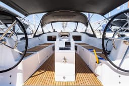 Sun Odyssey 410 in Lefkada / Port of Lefkas thumbnail 25