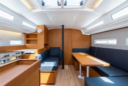 Sun Odyssey 410 in Lefkada / Port of Lefkas thumbnail 9
