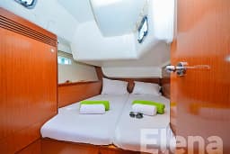 Oceanis 43 in Athens / Alimos Marina thumbnail 11
