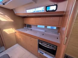 Dufour 460 Grand Large in Corfu / Gouvia / D-Marin Marina Gouvia thumbnail 19