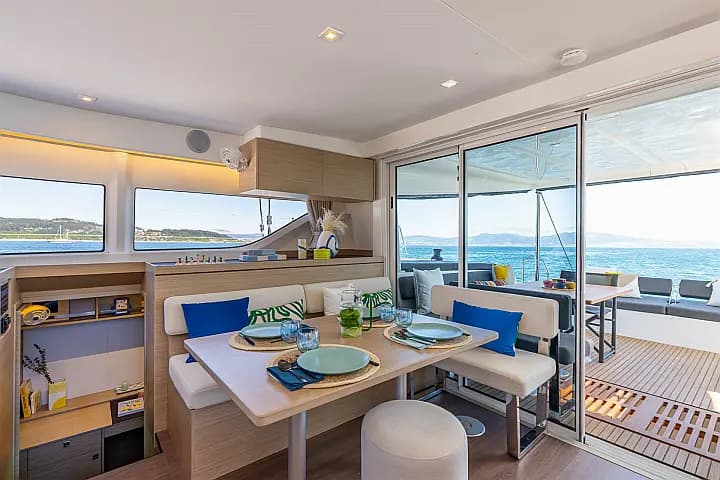Lagoon 43 in Ibiza / Sant Antoni de Portmany Port - Photo 4