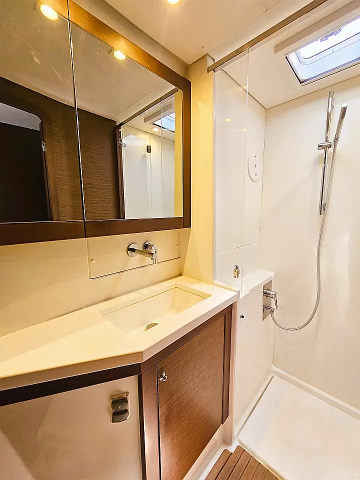 Lagoon 450 in Seget Donji / Marina Baotić - Photo 2