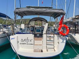 Oceanis 40 in Fethiye / Yes Marina thumbnail 1