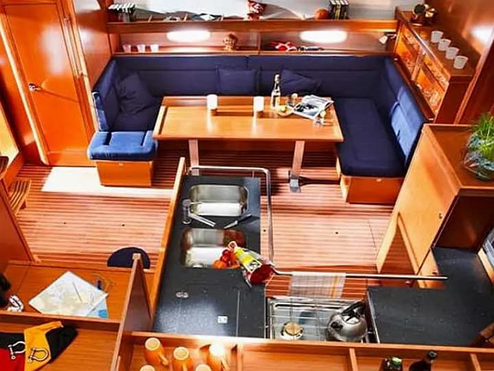 Bavaria 51 Cruiser in Corfu / Gouvia / D-Marin Marina Gouvia - Photo 4