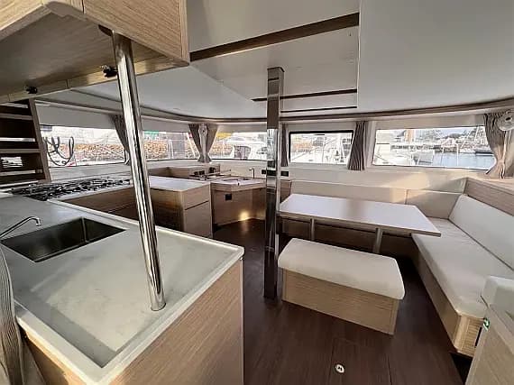 Lagoon 46 in Athens / Alimos Marina - Photo 3