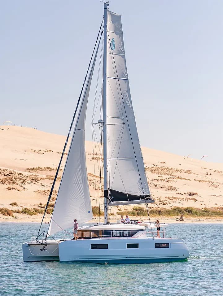 Lagoon 46 in Athens / Alimos Marina - Photo 5