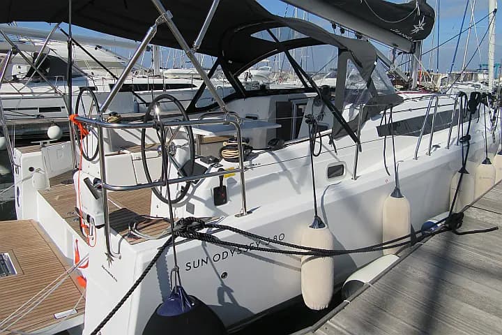 Sun Odyssey 380 in San Vincenzo / Marina di San Vincenzo - Photo 5