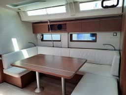 Oceanis 51.1 in Sicily / Furnari / Marina Portorosa thumbnail 2