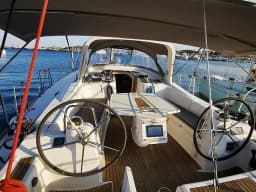 Oceanis 50 Family in Lavrion Main Port thumbnail 12