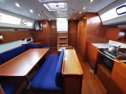Oceanis 50 Family in Lavrion Main Port thumbnail 18