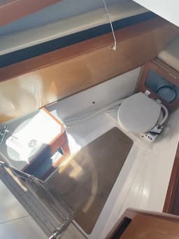 Oceanis 50 Family in Lavrion Main Port thumbnail 26