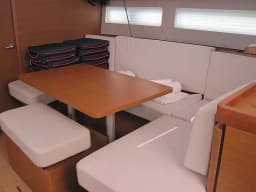 Sun Odyssey 490 in Sicily / Capo d'Orlando Marina thumbnail 2