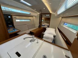 Sun Odyssey 350 in Dubrovnik / ACI Marina Dubrovnik thumbnail 16