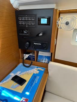 Sun Odyssey 350 in Dubrovnik / ACI Marina Dubrovnik thumbnail 19