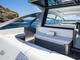 Pershing 50 in Mallorca / Palma de Mallorca / Marina Naviera Balear thumbnail 12