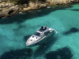 Pershing 50 in Mallorca / Palma de Mallorca / Marina Naviera Balear thumbnail 8