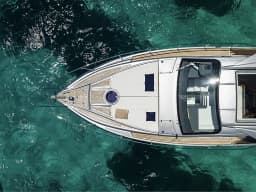 Pershing 50 in Mallorca / Palma de Mallorca / Marina Naviera Balear thumbnail 9