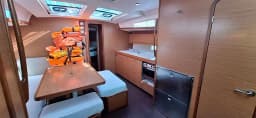 Dufour 460 Grand Large in Trogir / ACI Marina Trogir thumbnail 6