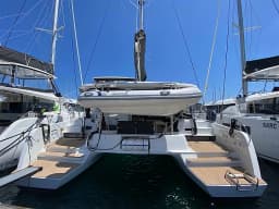 Lagoon 42 in Sardinia / Portisco / Cala dei Sardi thumbnail 6