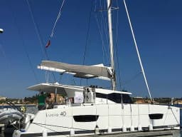 Lucia 40 in Portimao / Marina de Portimao thumbnail 2