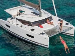 Lucia 40 in Portimao / Marina de Portimao thumbnail 6