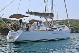 Sun Odyssey 33i in Skopelos / Loutraki Harbour thumbnail 4