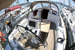 Sun Odyssey 33i in Skopelos / Loutraki Harbour thumbnail 7