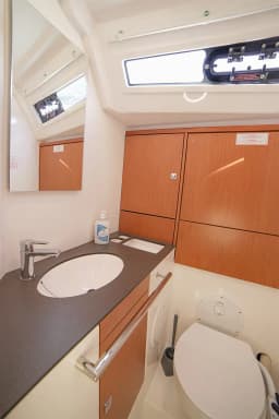 Bavaria Cruiser 46 in Fethiye / Ece Marina thumbnail 3