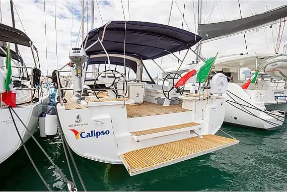 Oceanis 51.1 in Salerno / Marina d'Arechi - Photo 1
