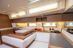 Oceanis 51.1 in Salerno / Marina d'Arechi thumbnail 20