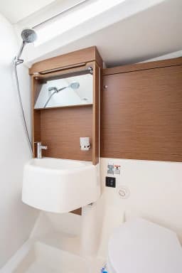 Oceanis 51.1 in Salerno / Marina d'Arechi thumbnail 7