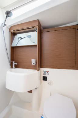 Oceanis 51.1 in Salerno / Marina d'Arechi thumbnail 8