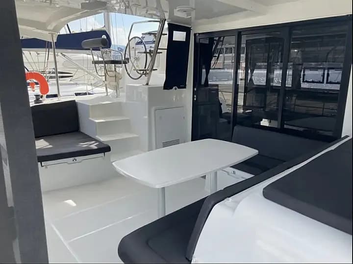 Lagoon 42 in Volos / Port of Volos - Photo 4