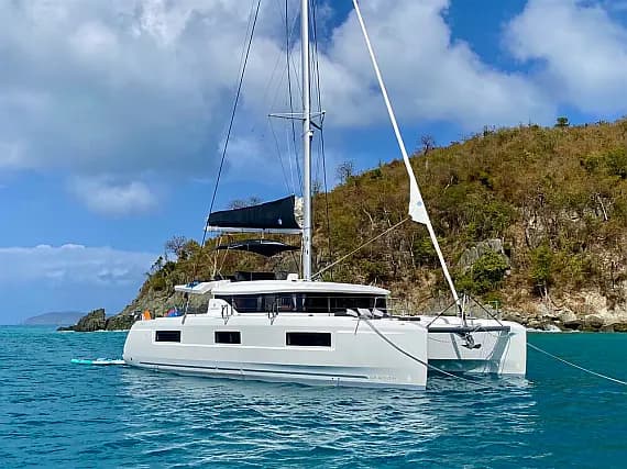 Lagoon 46 in Eden Island / Mahe, Victoria / Eden Island Marina - image 1