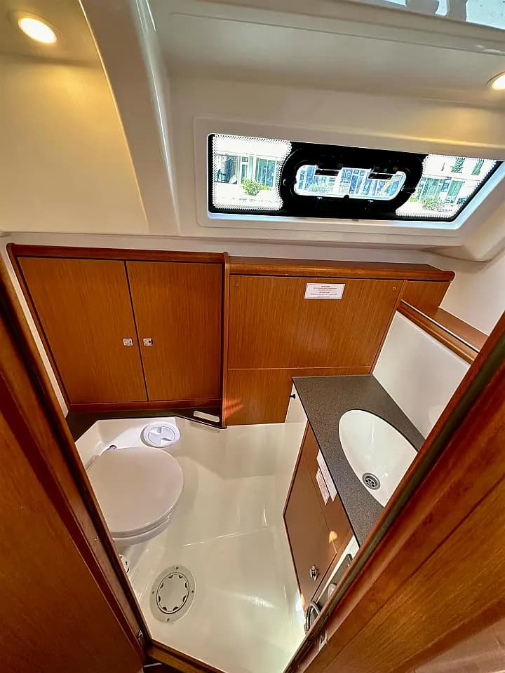 Bavaria Cruiser 37 in Drage / Marina Drage - Photo 5