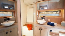 Oceanis Yacht 62 in Kaštel Gomilica / Marina Kaštela thumbnail 29