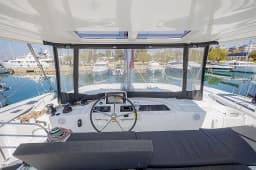 Lagoon 46 in Athens / Alimos Marina thumbnail 13