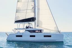 Lagoon 46 in Athens / Alimos Marina thumbnail 7