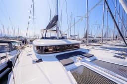 Lagoon 46 in Athens / Alimos Marina thumbnail 8